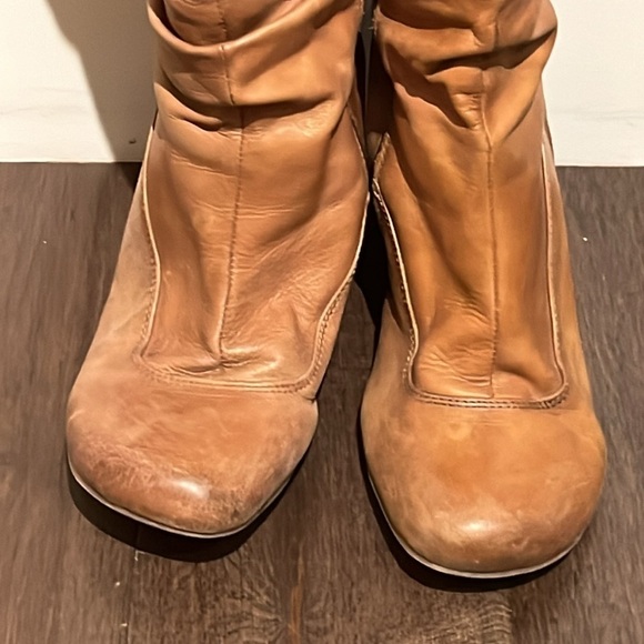 Women’s Call It Spring Women Boots Size 7 tan/brown- below the knee wedge - Picture 3 of 9